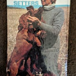 Irish Setters Dog Book, Hard Cover 125 Pages By Luz Holvenstot  Hunting, Training, Breeding. East