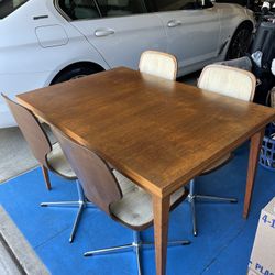 Mid Century Modern Dining Table 
