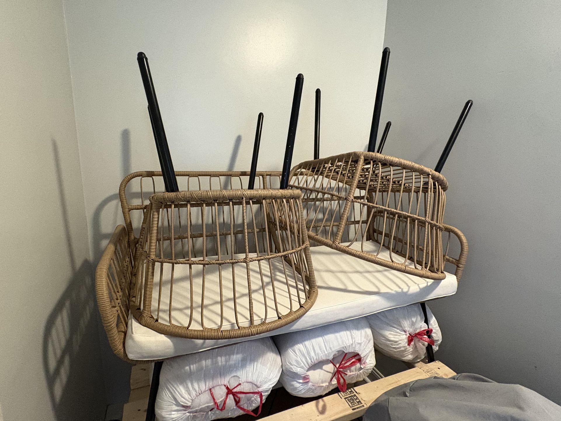 Outdoor Patio Set (loveseat & 2 Chairs)