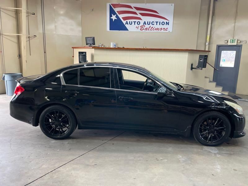 2011 INFINITI G37 Sedan