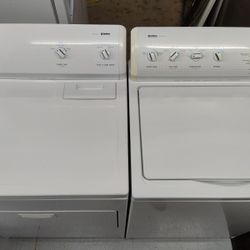 KENMORE WASHER AND DRYER SET
