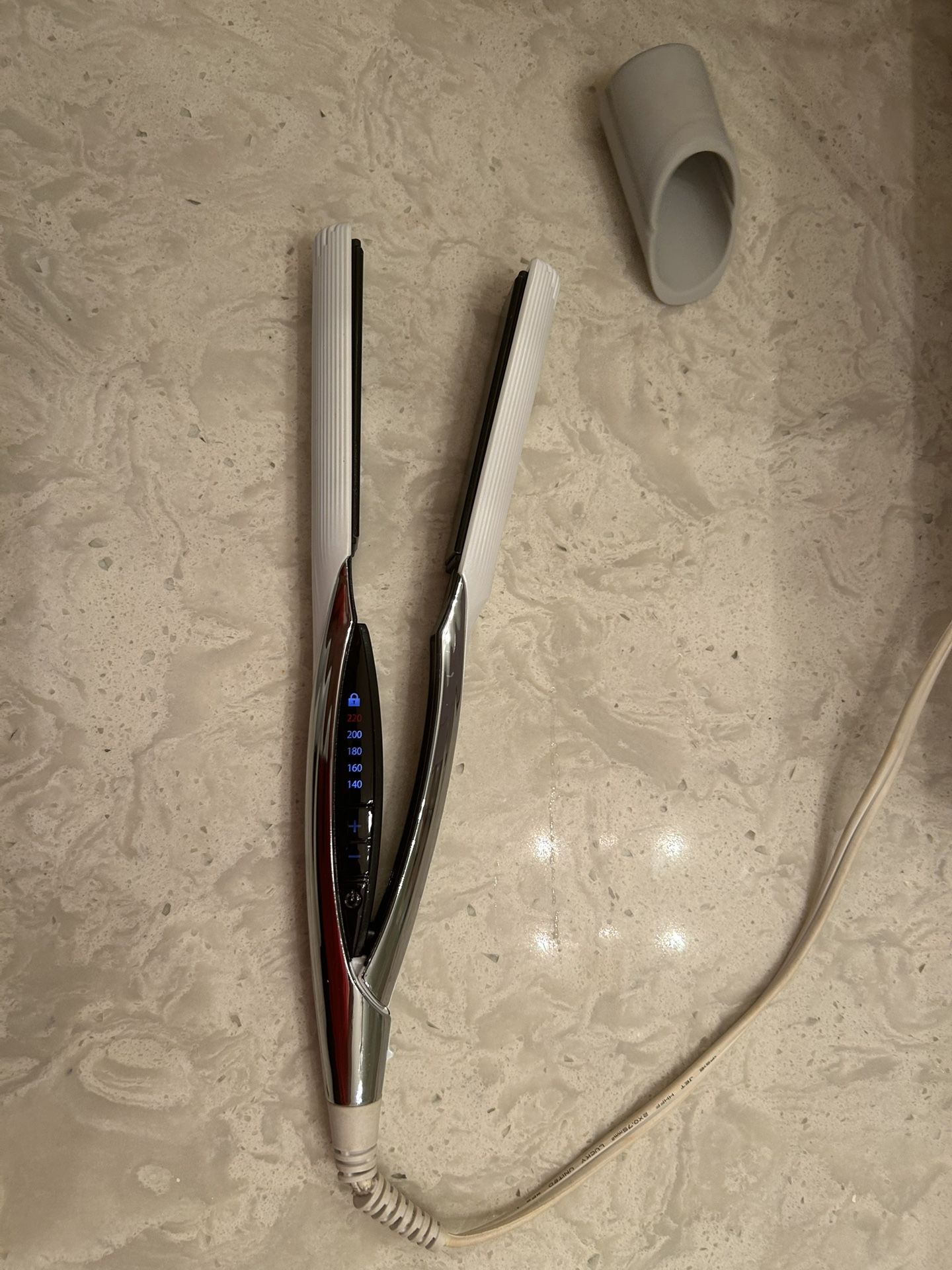 Refa  Hair Straightener