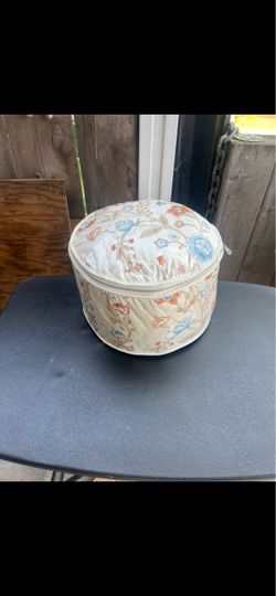Quilted Floral Round china Case