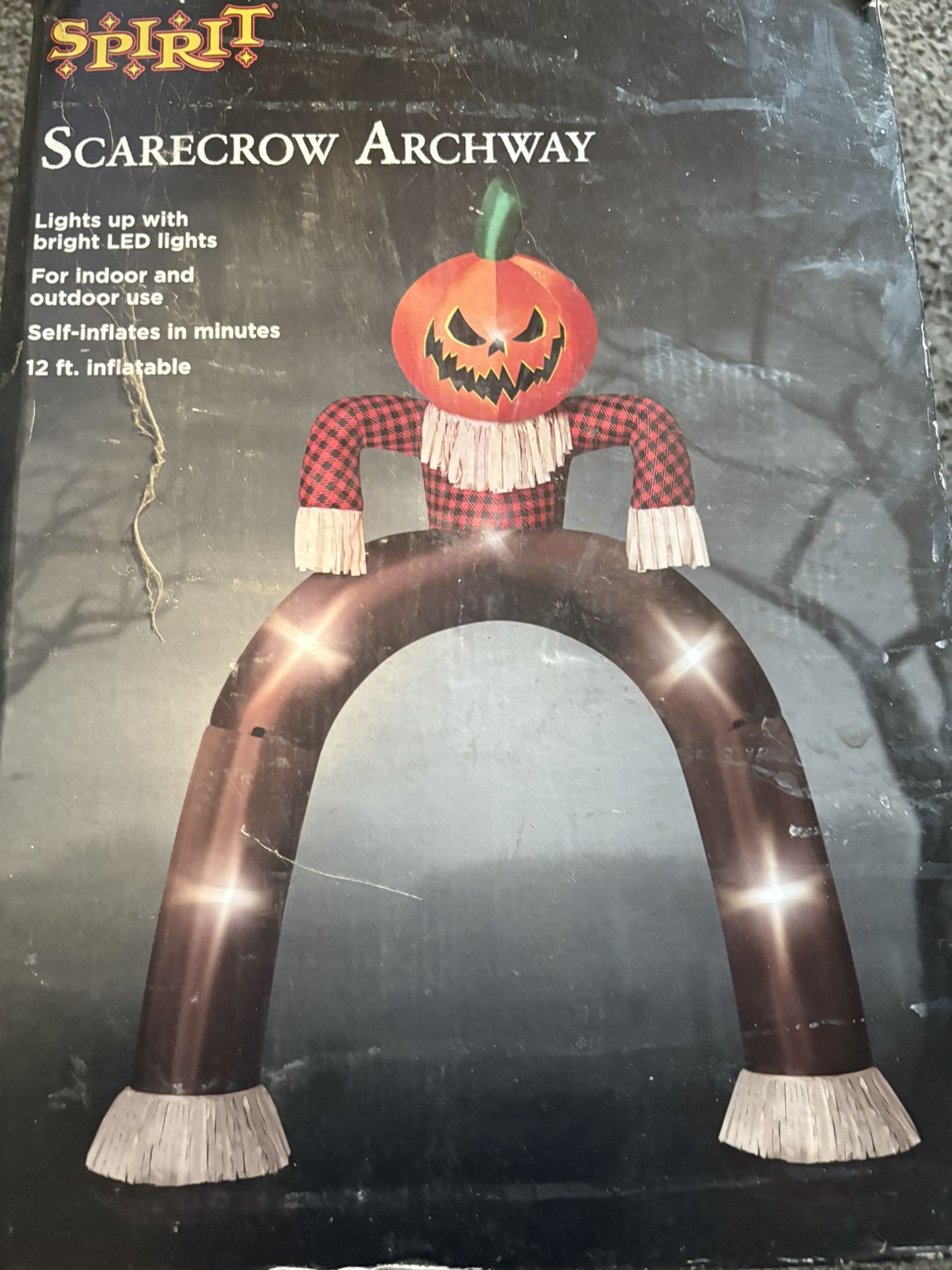 Pumpkin head Halloween arch