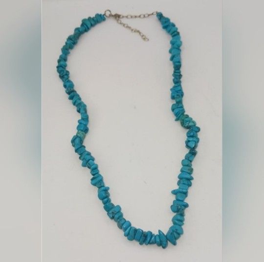 Vintage Turquoise Necklace Silvertone
