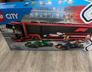 Lego City F1 Truck