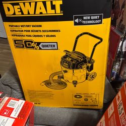 DeWalt Portable Wet/Dry Vacuum