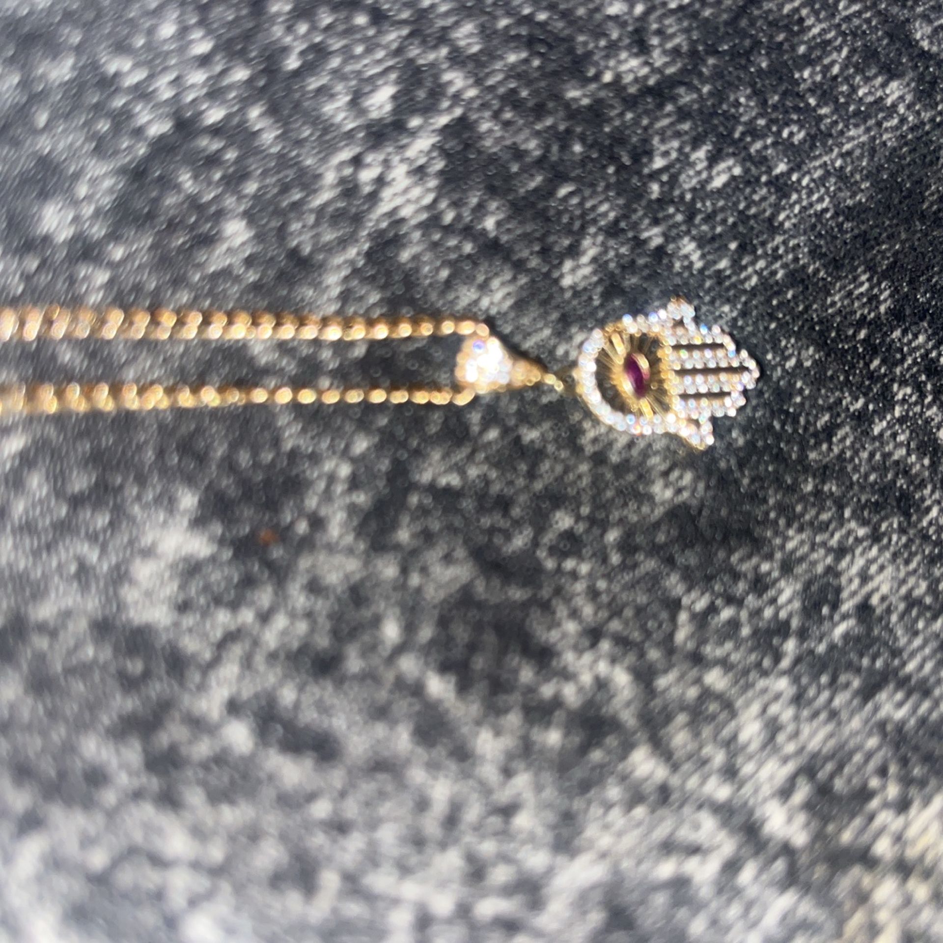 Chain In Charm