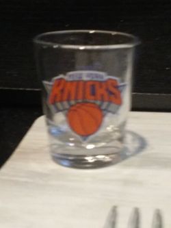 New york Knicks shot glass