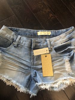 New shorts w lace trim