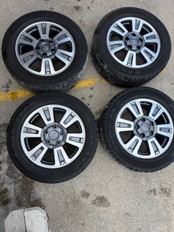 20 inch Toyota tundra wheel and tires with lug nuts