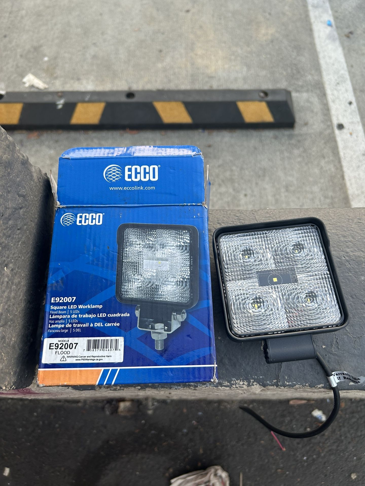 ECCO Square LED Light 