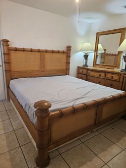 ✨️🌴Luxury Tommy Bahama Style Solid King-size