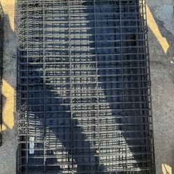 Large iCrate Metal Dog Kennel