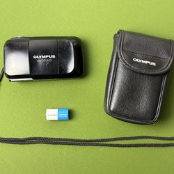 Olympus Infinity Stylus Camera with Case and Battery