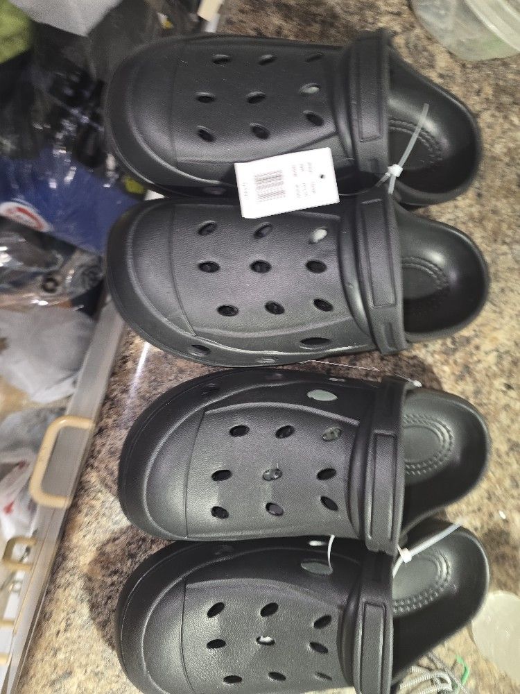 Crock Brand New- Size 11-12.     12$ Each 