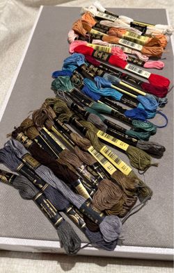 DMC Embroidery Floss Lot - Lot of 30 skeins (Bag 5) Assorted Colors