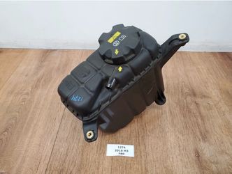 BMW M3 M4 F80 F82 F83 Coolant Overflow Expansion Reservoir Tank 2015 - 2020 OEM