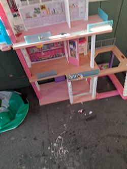 Barbie play house