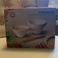 4 Piece Bowl Set With Chopsticks 