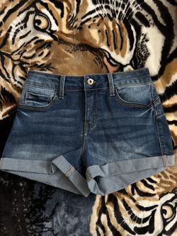 Womens Fashion nova Jean Shorts (SIZE S)