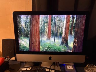 Apple iMac All-in-One Desktop Computer