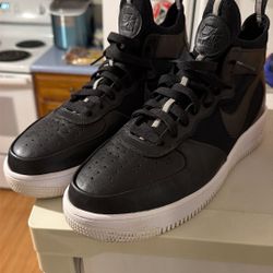 Air Fore 1 Ultra Force Rare Men’s Size 11 Looking For Fire Red 5s Size 11 With The 23 On Them Or Cash Or Trades