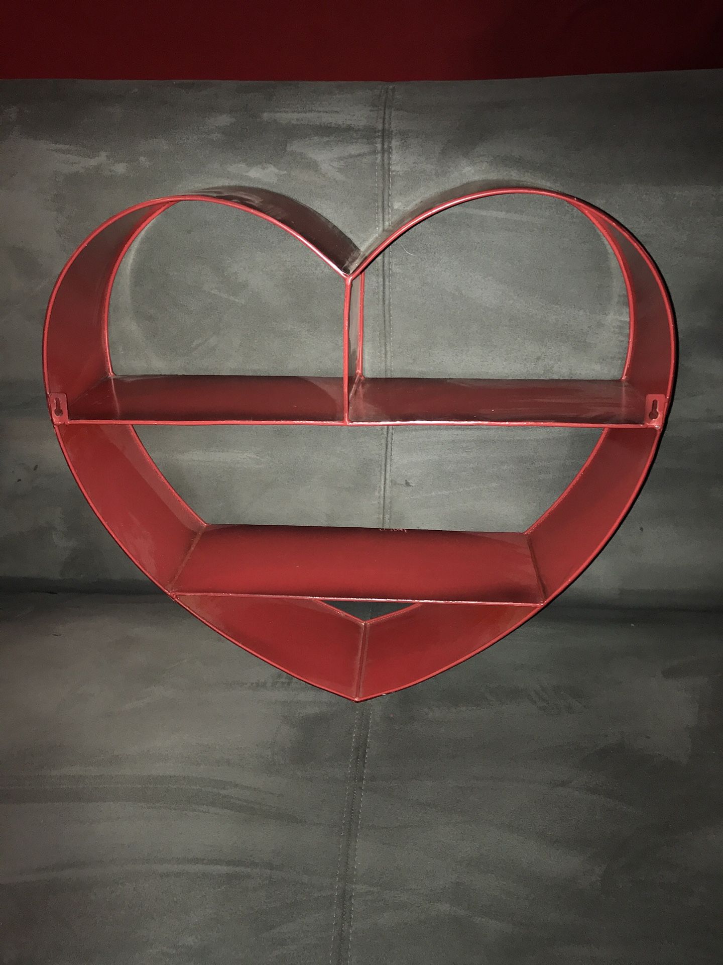 ❤️😍❤️😍 SUPER COOL & UNIQUE LARGE RED METAL HEART WALL DECOR w/ SHELVES! Too cool! From HOBBY LOBBY originally $69 GET A SWEETHEART DEAL 😂😍❤️❤️