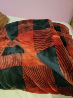 $30 Very Nice, Thick Lux Super Soft