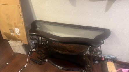 FANCY SIDE TABLE
