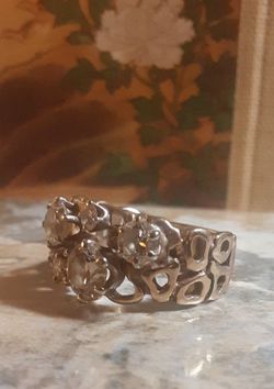 14k 3 ctw 7 Diamonds Ring One of a Kind 8g  sz 9