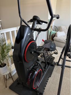 Bow flex Elliptical max trainer