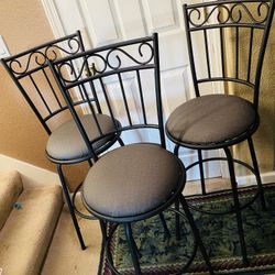 3 Bar Stools