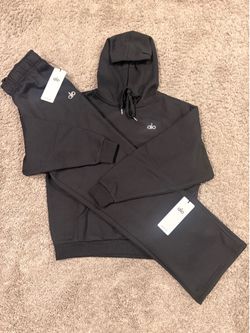 Alo Sweatsuit
