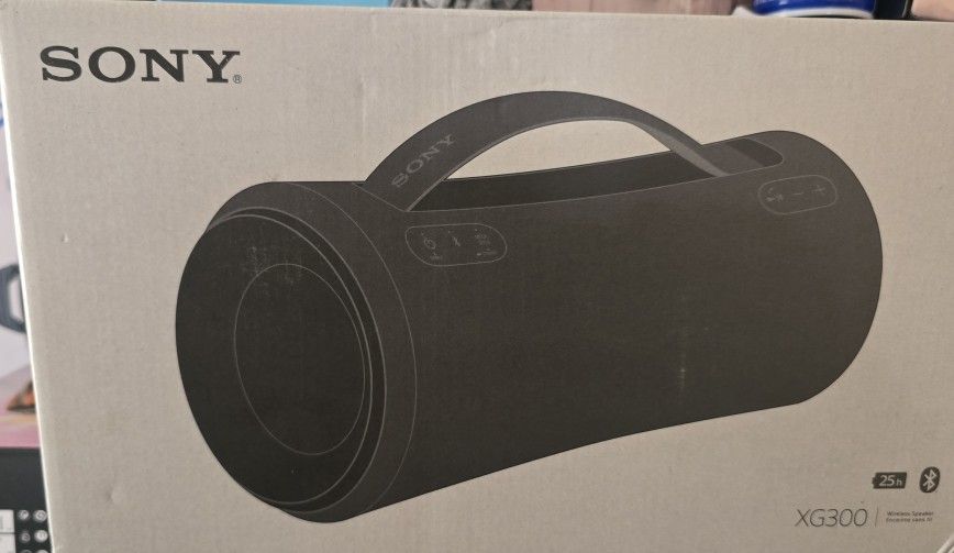 Sony SRS-XG300/B X-Series Wireless Portable-Bluetooth Party-Speaker