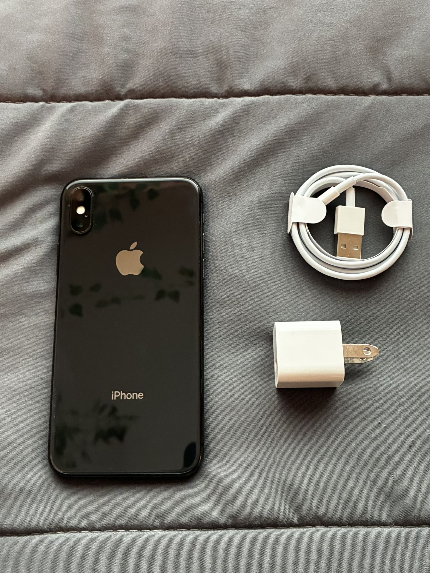 Apple iPhone X Space Gray Unlocked