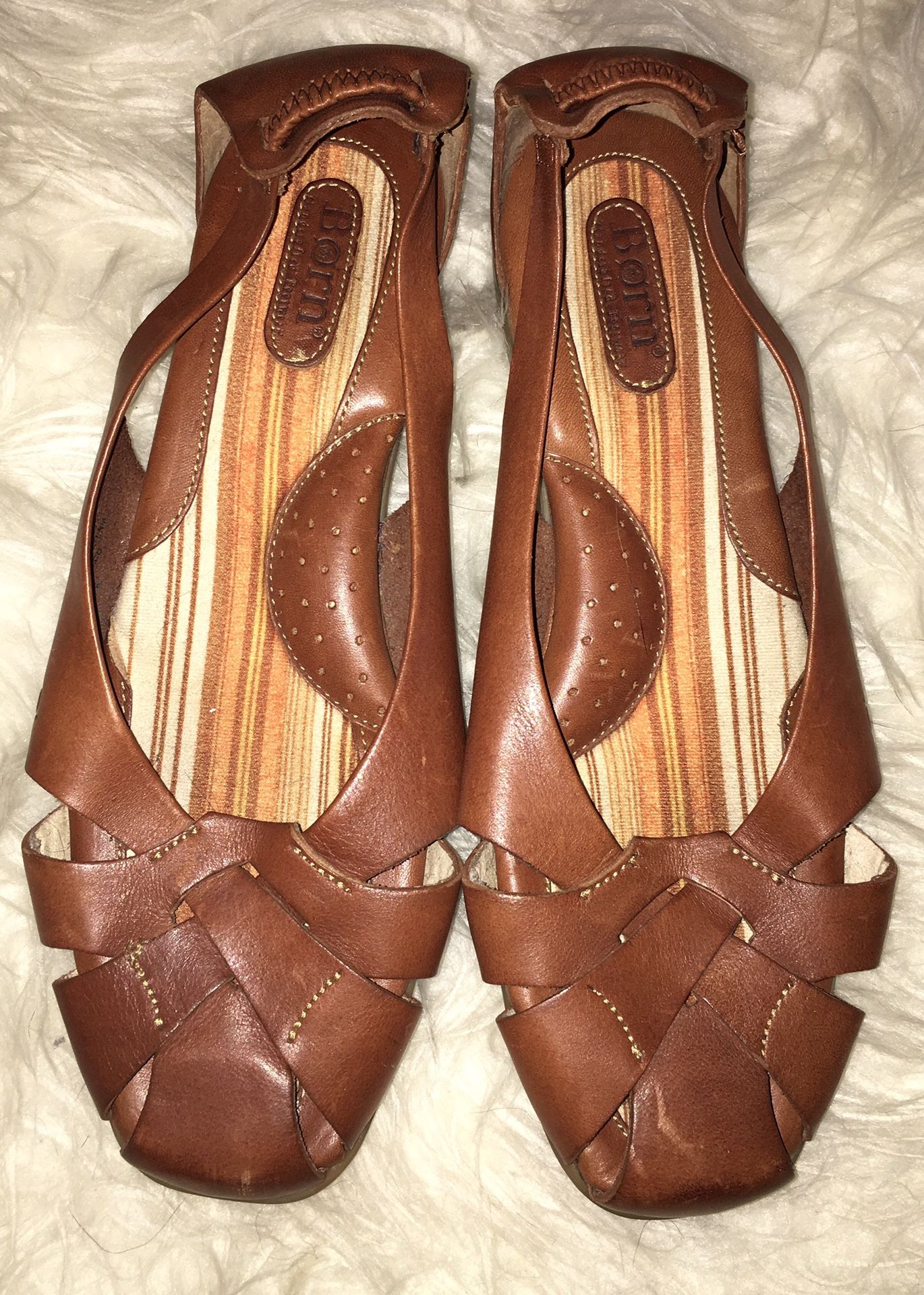 BORN leather weaved flats Sz 8.5 excellent condition