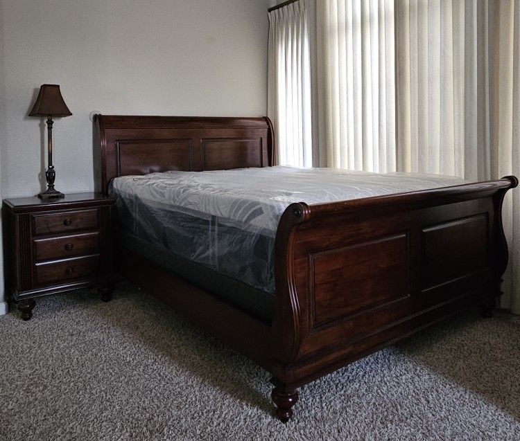 NEW Mattress Novaform ComfortGrande Advanced 14” Gel Memory Foam