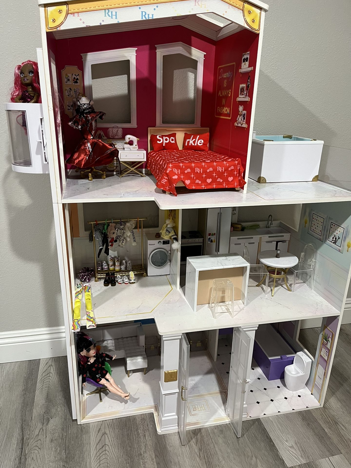 doll house