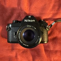 Nikon EM