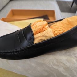 Tod's Gommini Mocassino Womens Size 37 (7US)