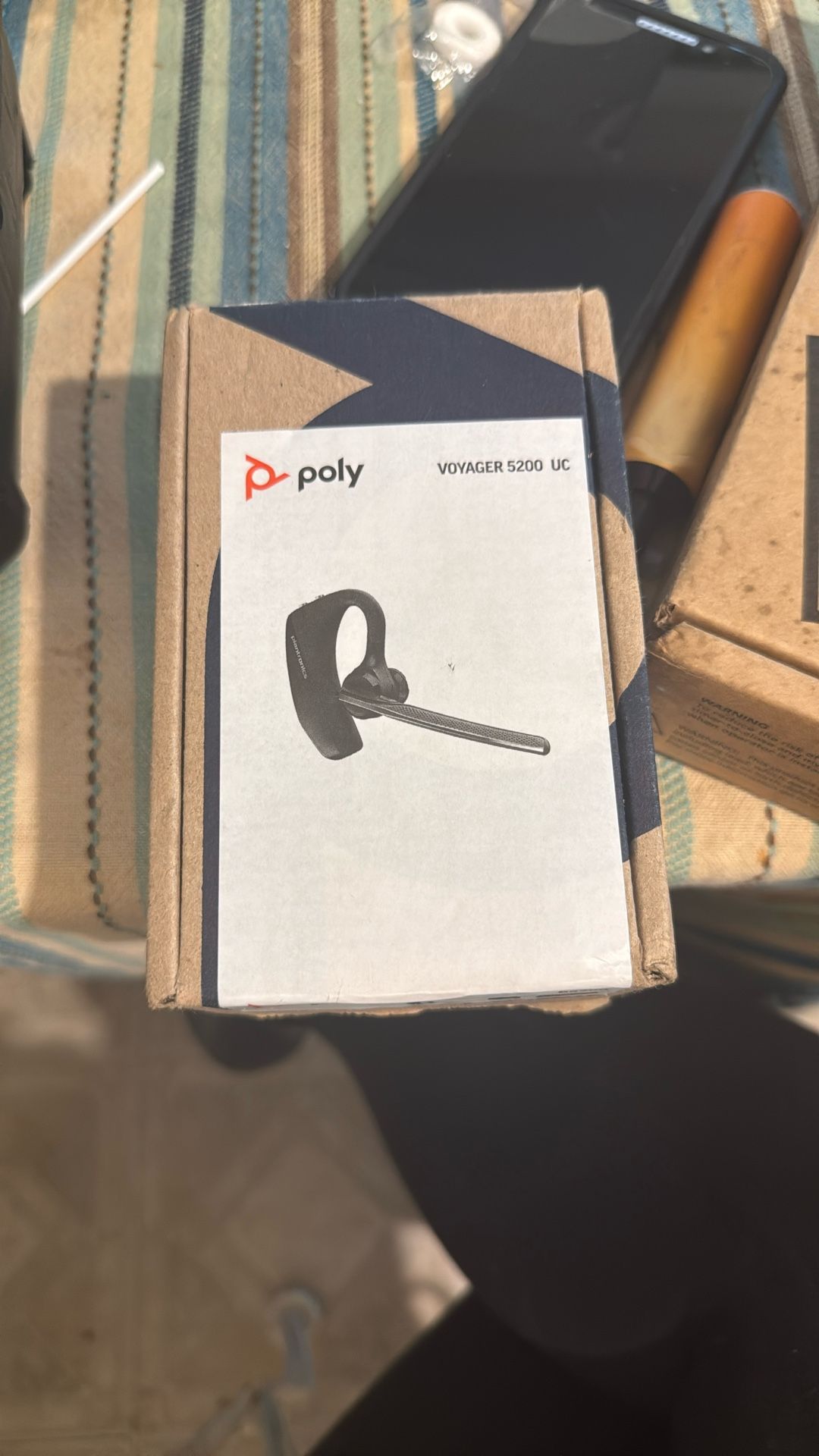  Poly Voyager 5200 UC Bluetooth Headset