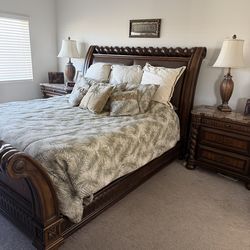 King bedroom set / sturdy /heavyduty