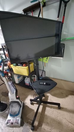 TCL 32" LED Smart TV on Stand
