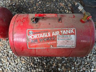 2 portable air tanks
