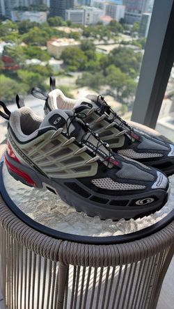Salomon acs size 9M