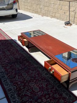 Coffee Table with 2 End tables
