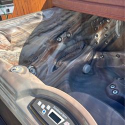 2018 Sundance spa Chelsee Model 