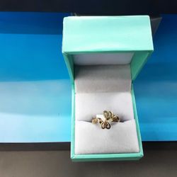 Women's Ring - Yellow Gold 10k (.417) 2 grams Size 6