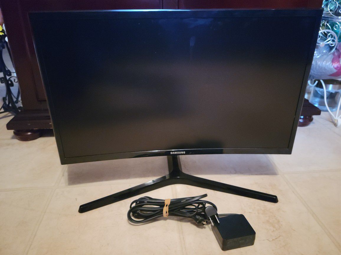 SAMSUNG 24-Inch CRG5 144Hz Curved Gaming Monitor